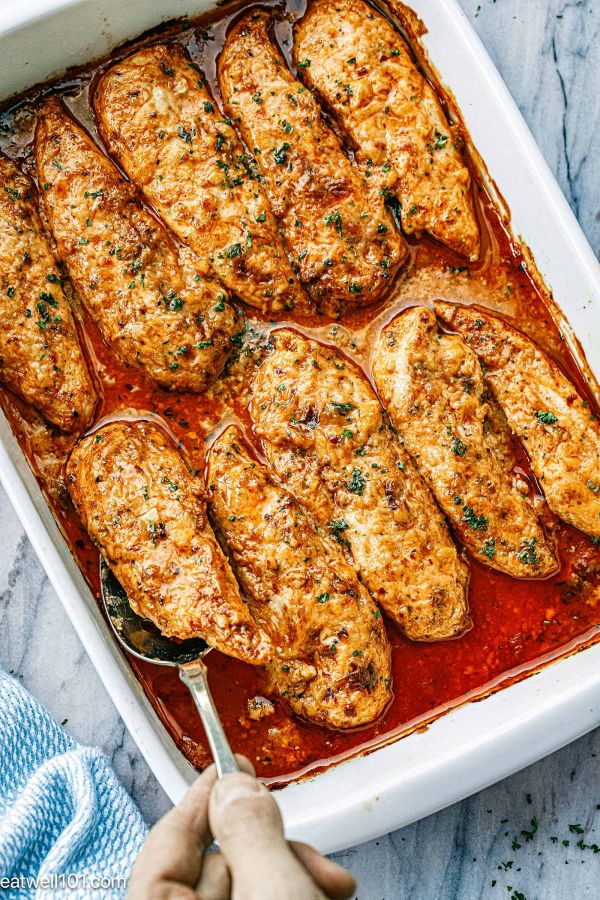 Bang Bang Chicken Bake - #recipe by #eatwell101 - https://www.eatwell101.com/bang-bang-chicken-bake-recipe