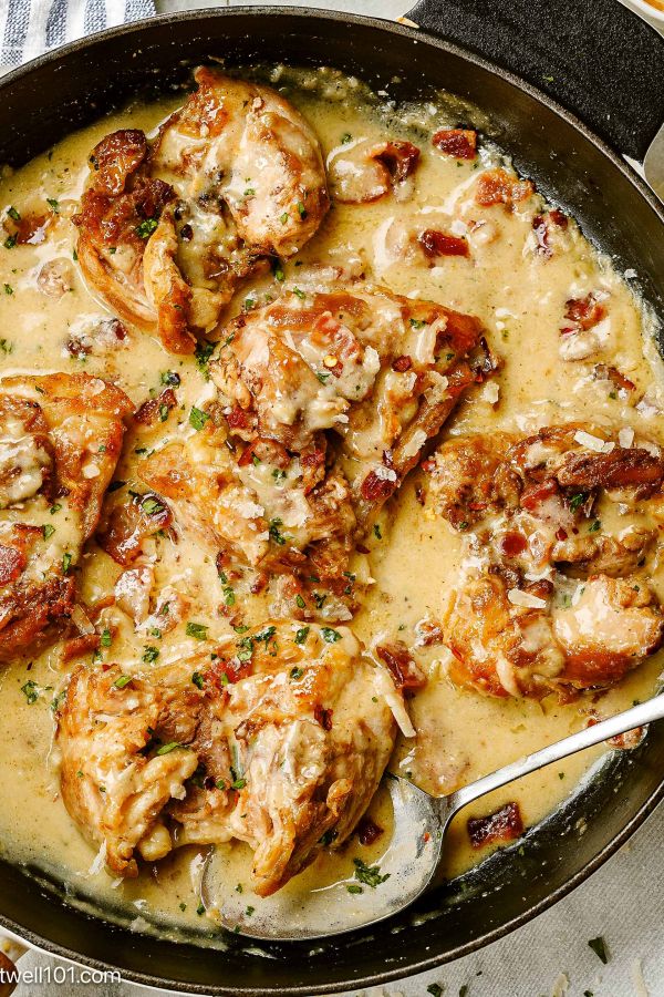 Creamy Bacon Chicken - #recipe by #eatwell101 - https://www.eatwell101.com/creamy-bacon-chicken-recipe