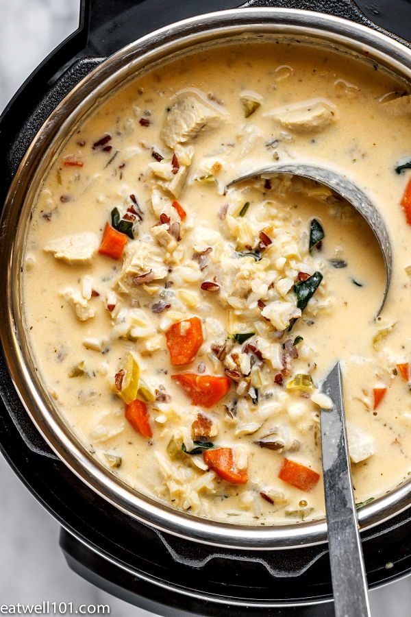 Creamy Chicken and Rice Soup - #recipe by #eatwell101 - https://www.eatwell101.com/chicken-and-rice-soup-recipe