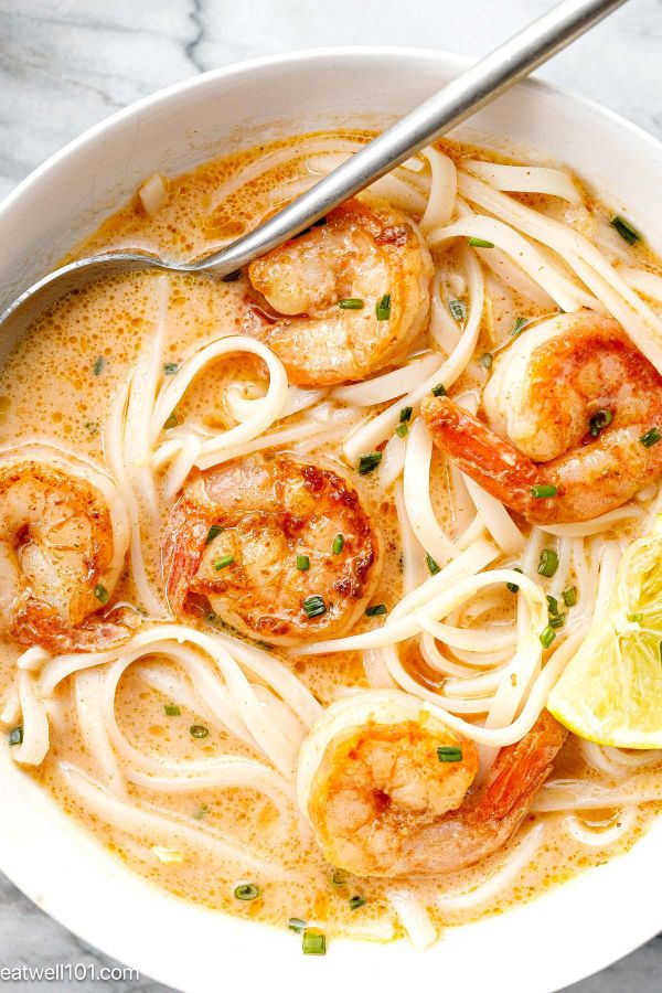 Thai Shrimp Noodle Soup - #recipe by #eatwell101 - https://www.eatwell101.com/thai-noodle-soup-recipe