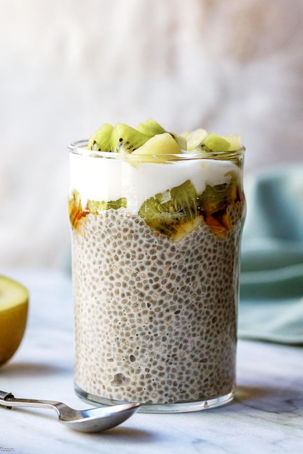 Kiwi and Chia Seed Pudding - #recipe by #eatwell101 - https://www.eatwell101.com/kiwi-chia-pudding-recipe