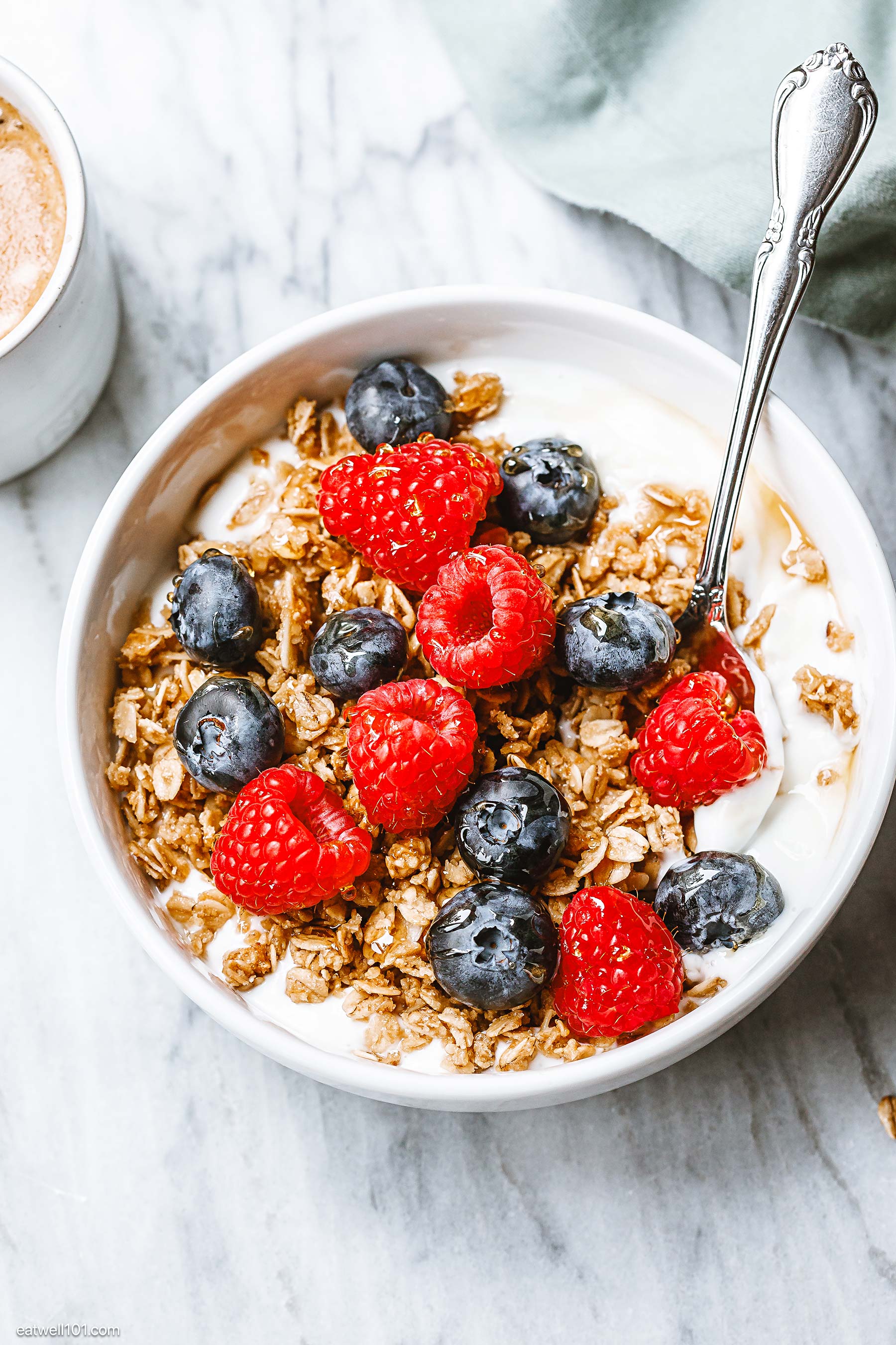 healthy yogurt bowl recipe