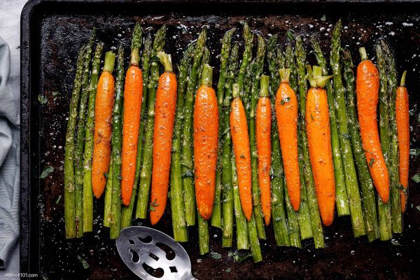 oven roasted carrots and asparagus
