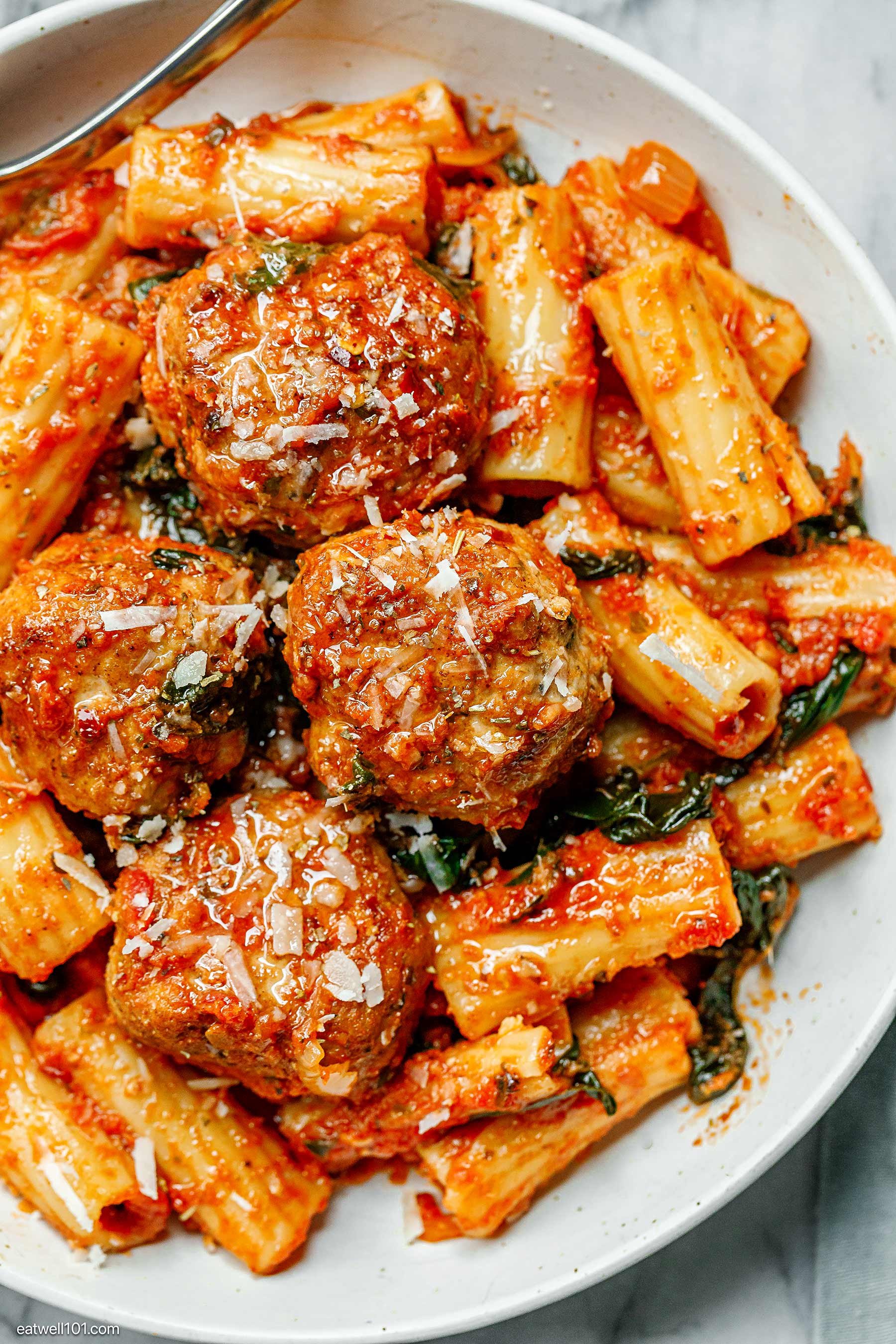 pasta and meatballs dinner