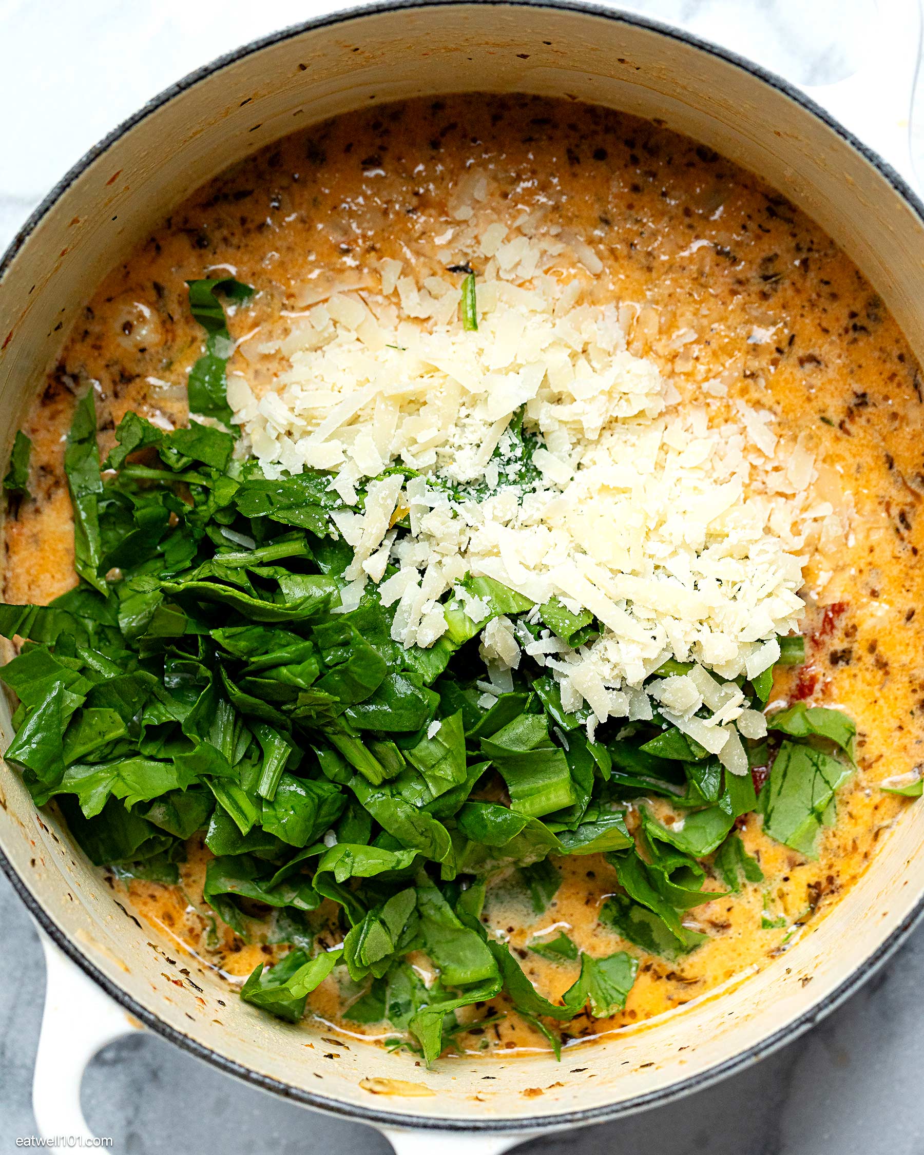 chicken soup with tomato and spinach