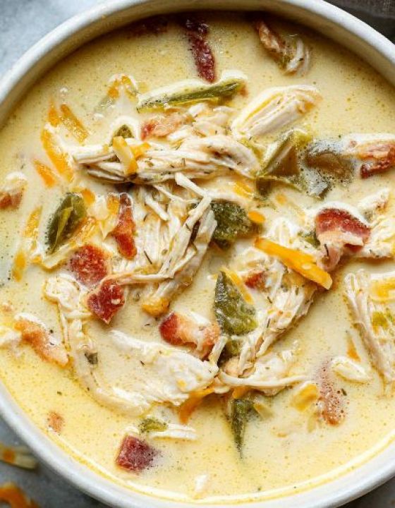 Slow Cooker Jalapeño Popper Chicken Soup