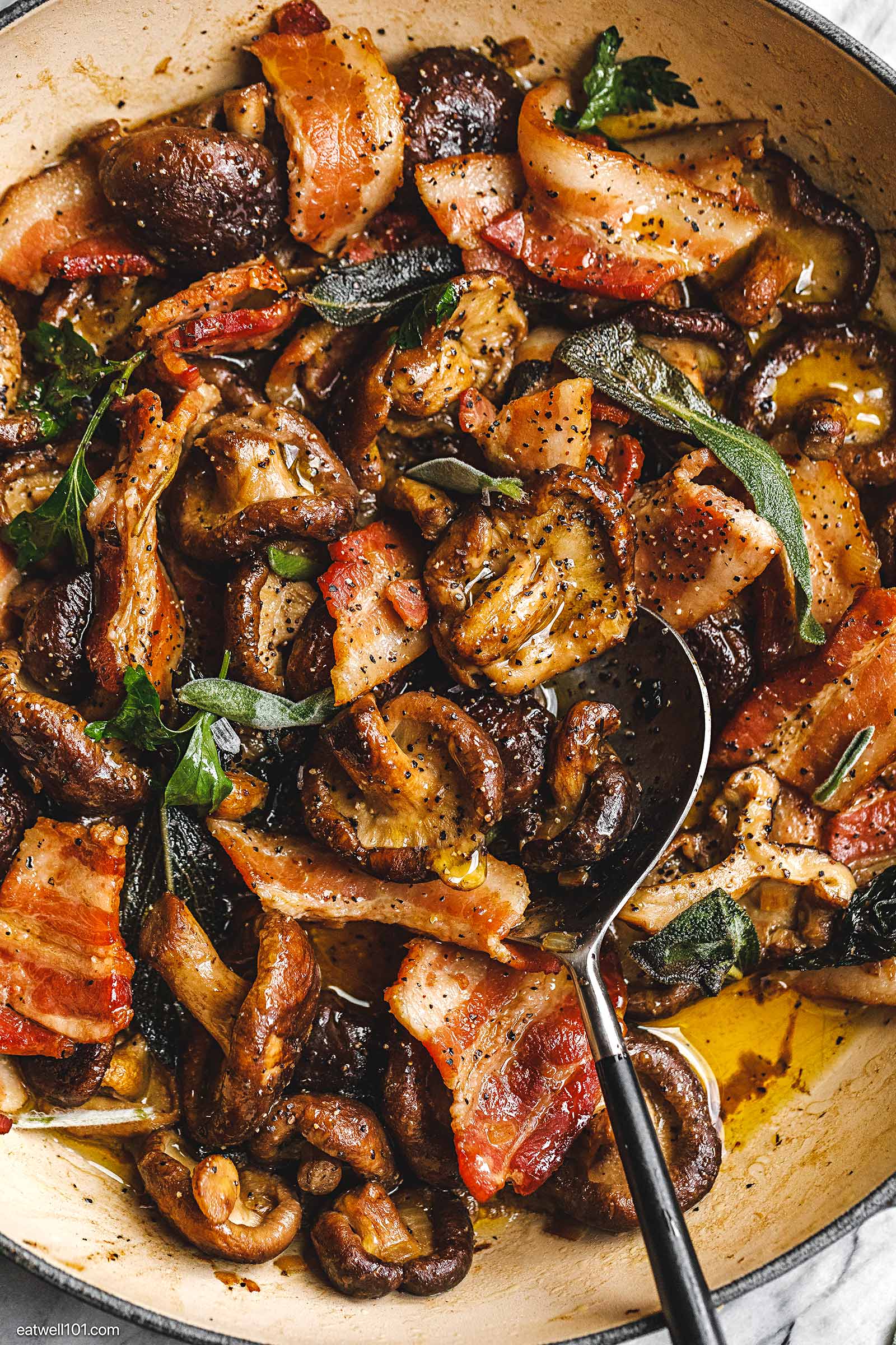 bacon and mushroom side dish