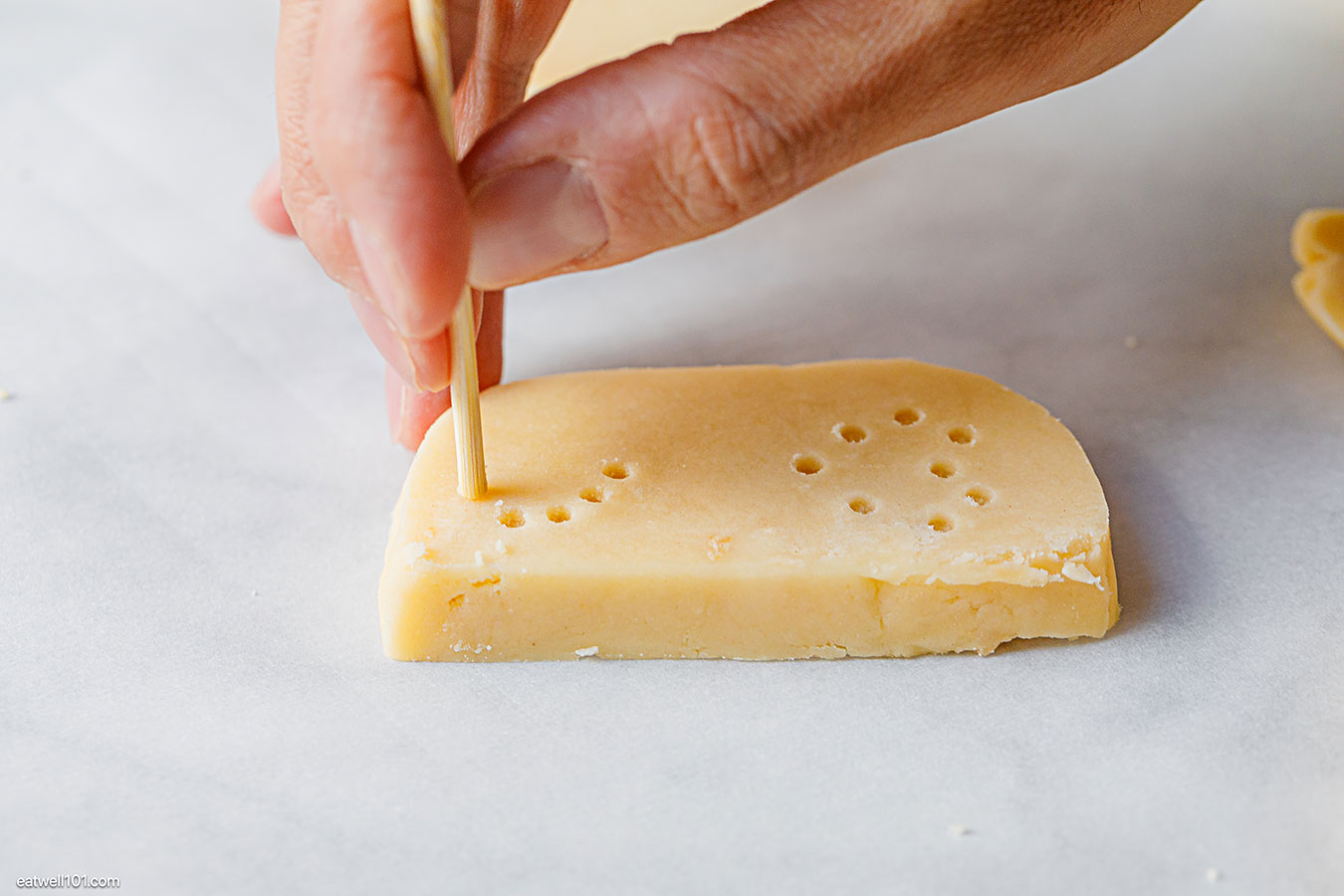 decorating shortbread cookies