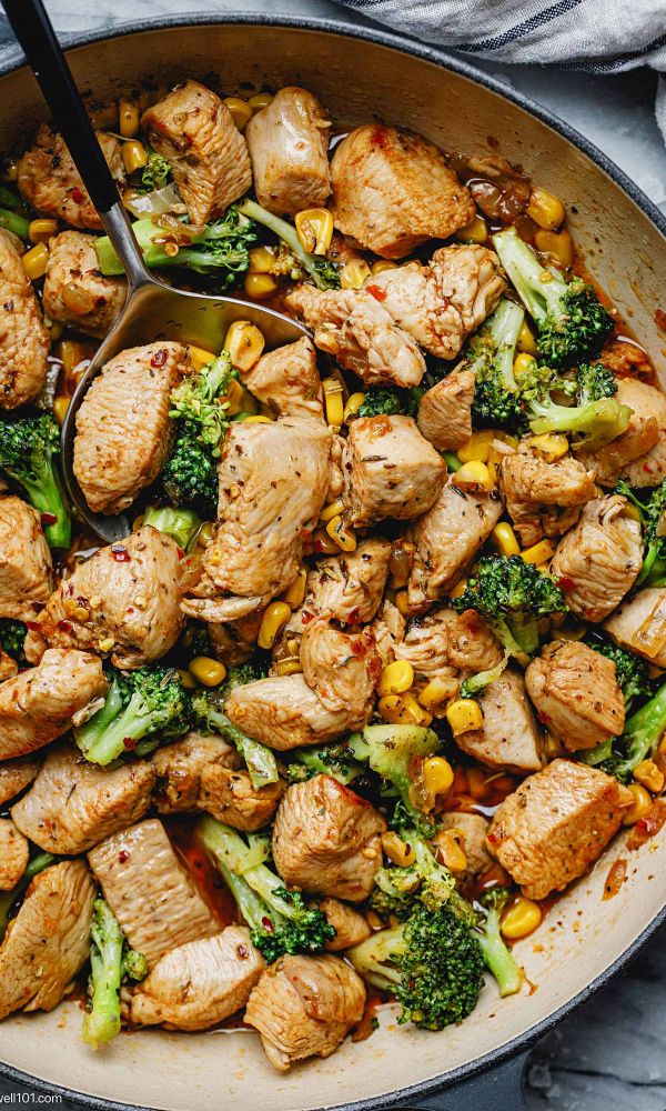 Chicken Stir-fry with Broccoli and Sweetcorn