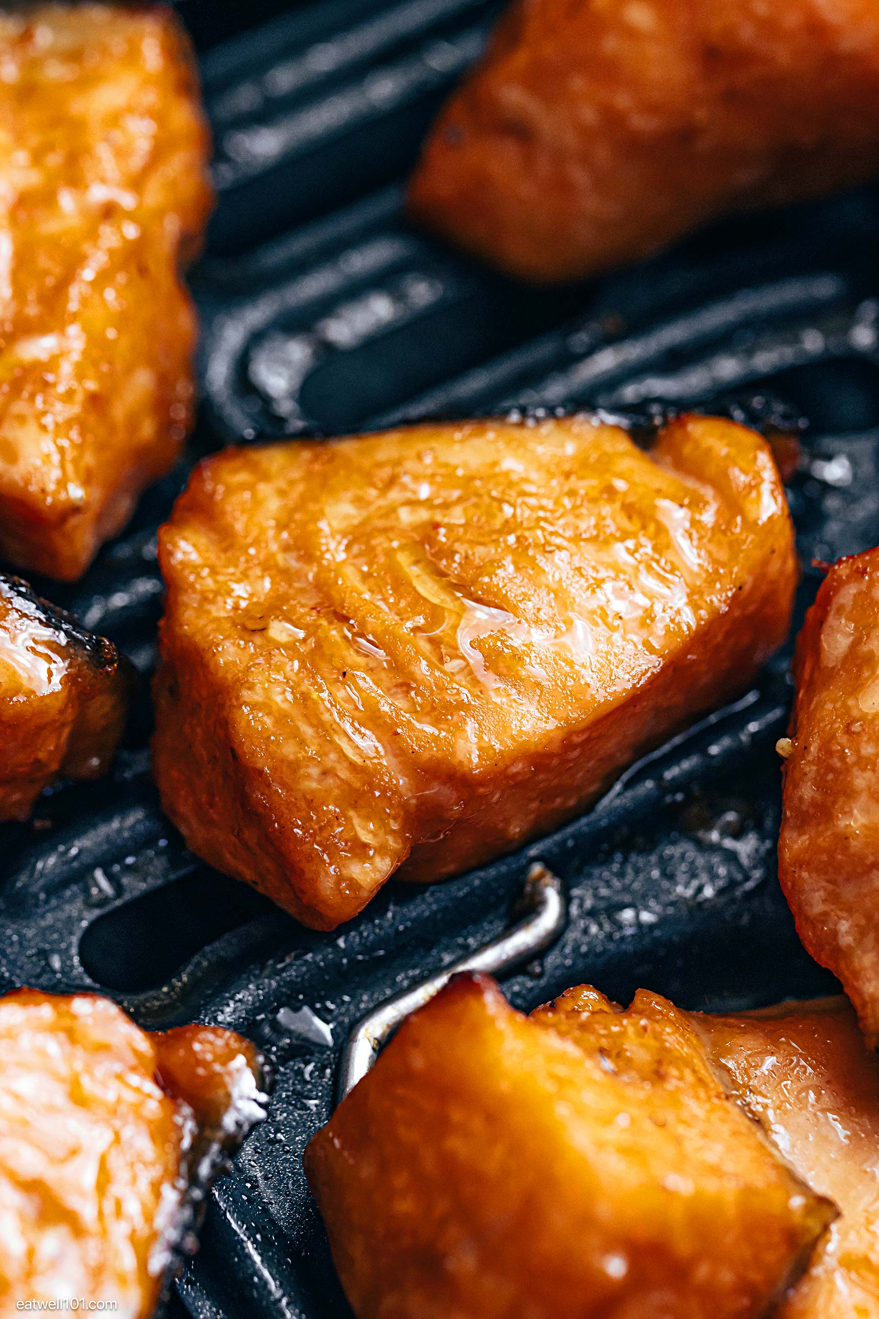 air fried salmon bites