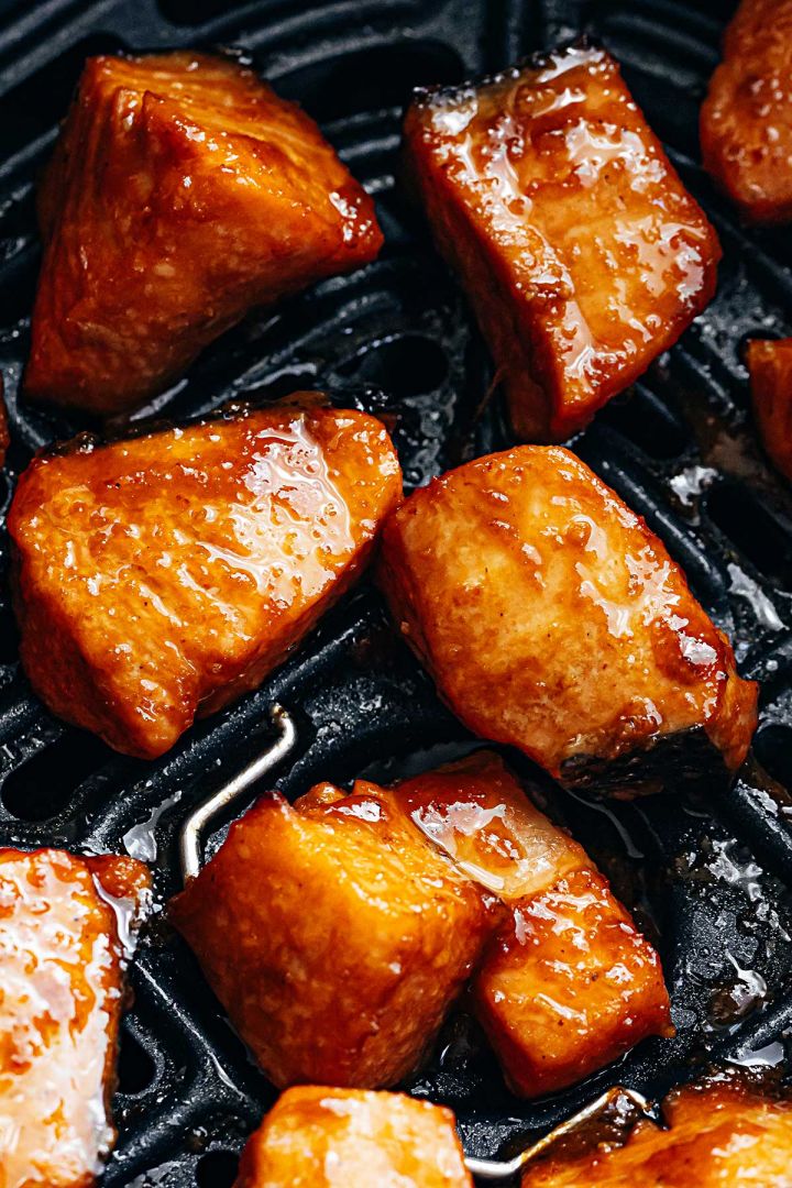 10-Minute Air Fryer Salmon Bites