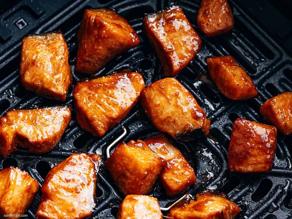 10-Minute Air Fryer Salmon Bites