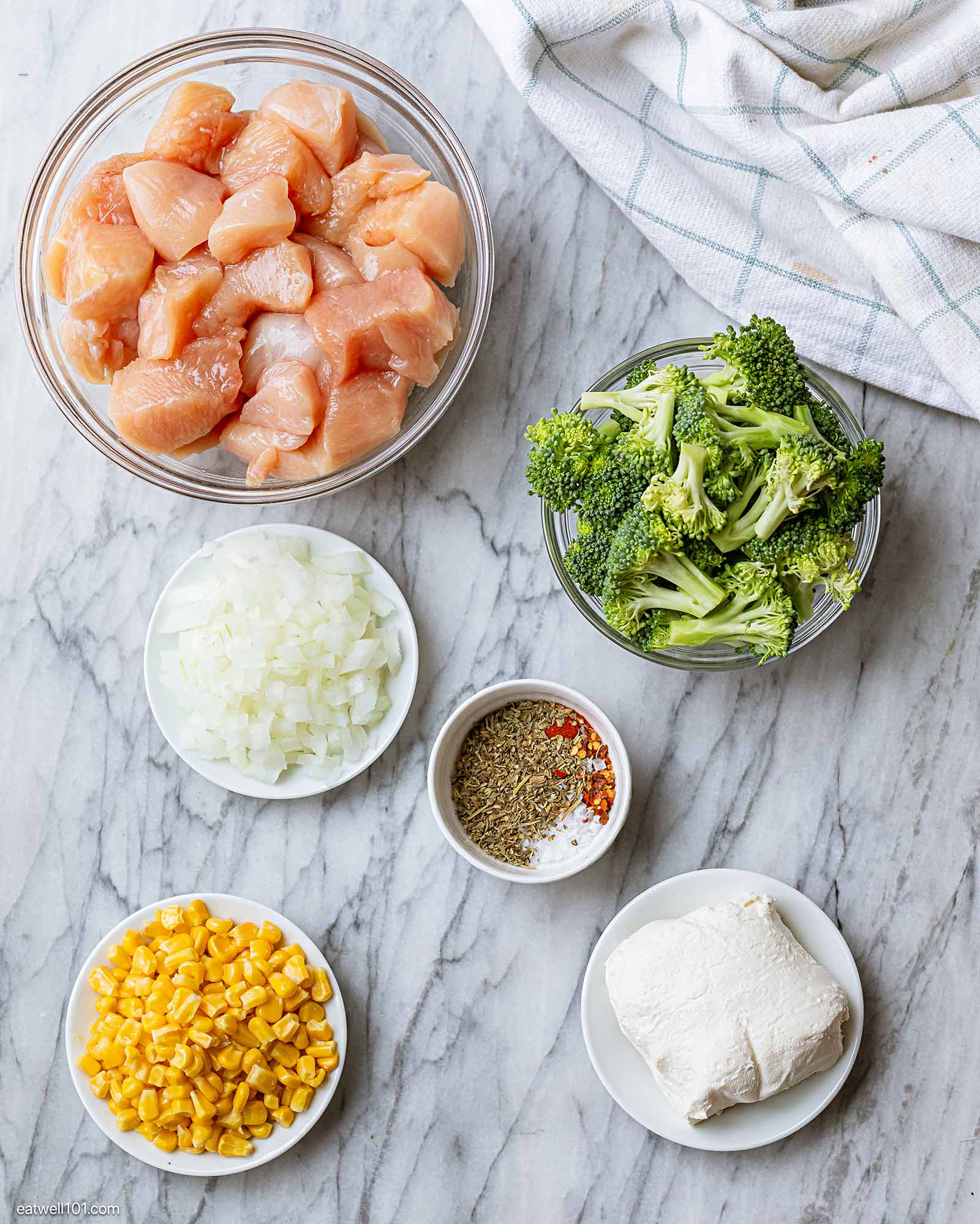 ingredients for the creamy chicken sweetcorn and broccoli