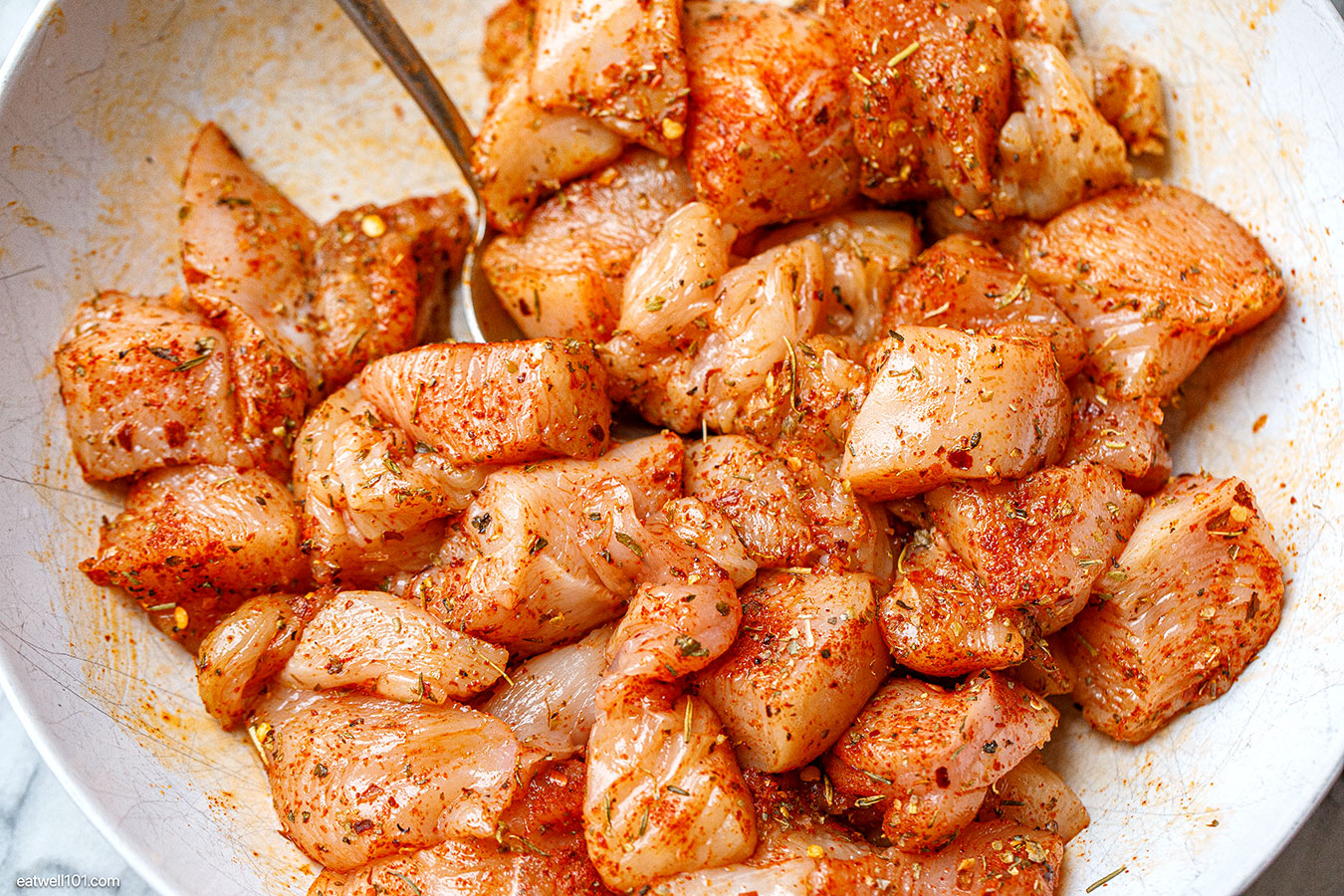 marinate chicken with herbs and spices 1