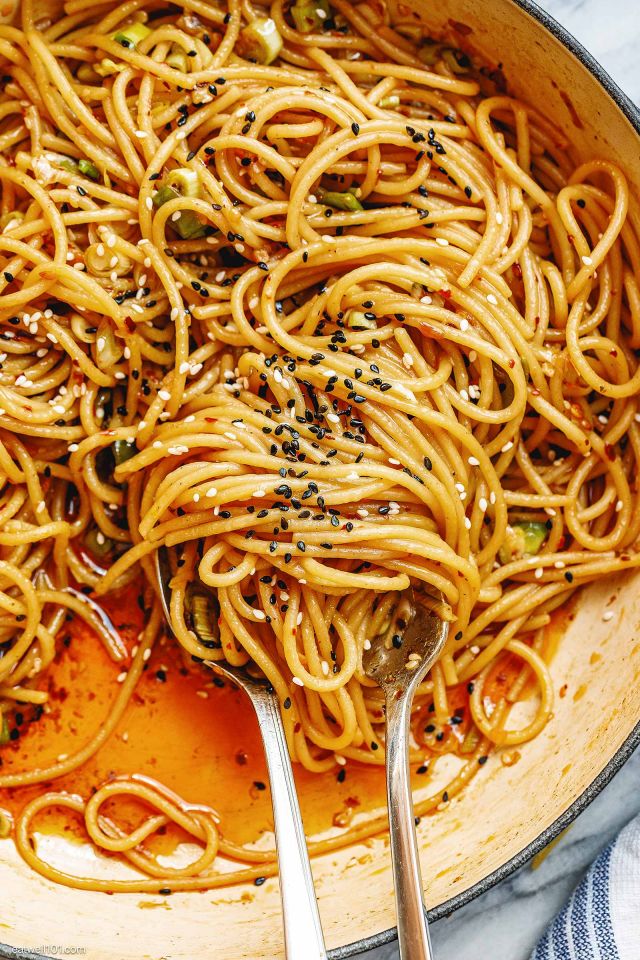 15-Minute Spicy Sesame Noodles