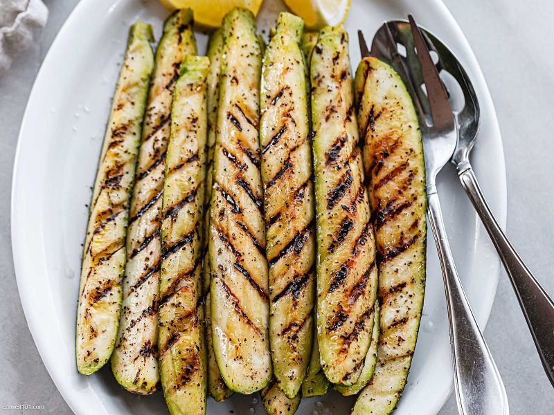 Simple Roasted Garlic Parmesan Zucchini