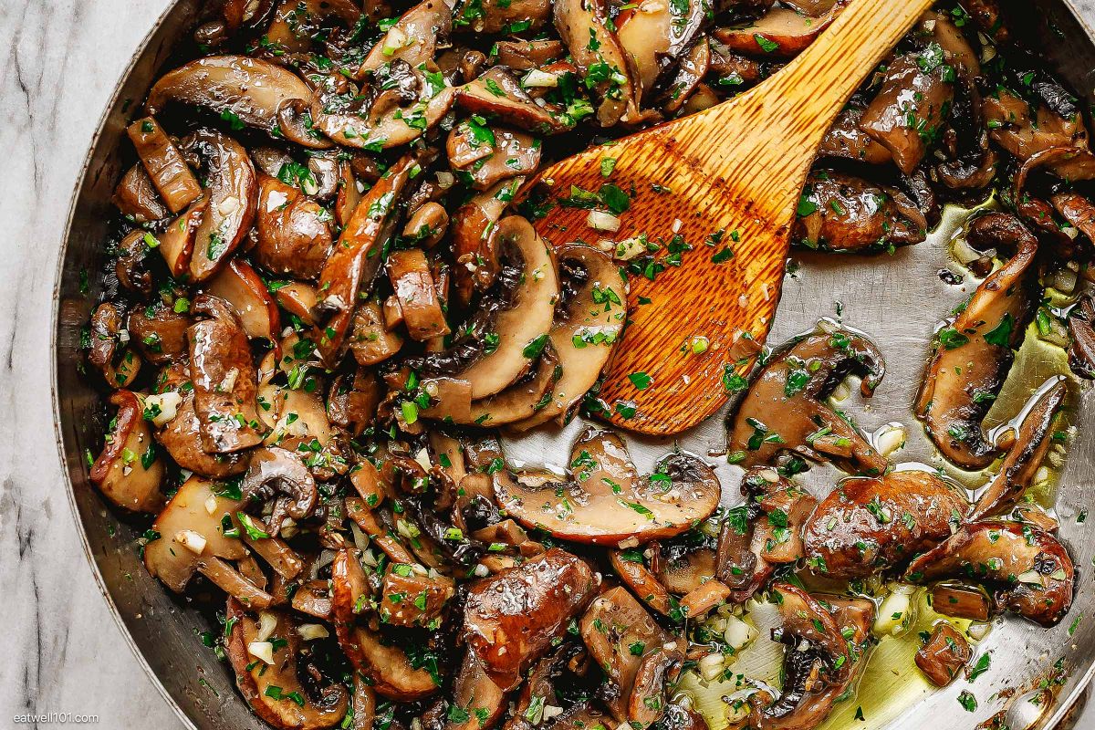 Sautéed Mushrooms with Garlic and Parsley